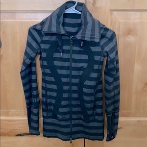 Womens Lululemon zip up jacket size 4